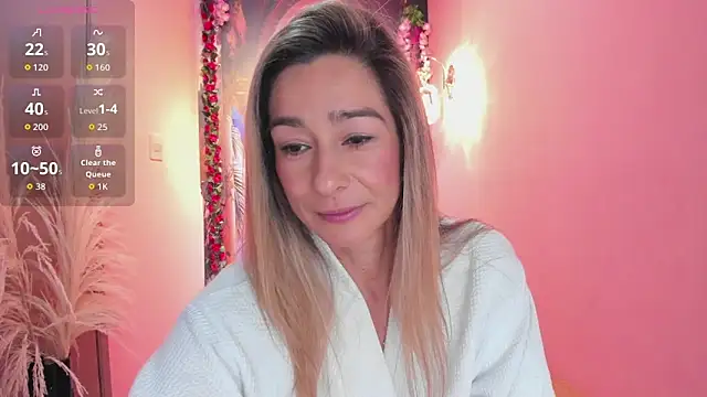 Snapshot of Madam_Dalila chatting on June 2, 2026, 12:40 pm Madam Dalila online show from June 2, 2026, 12:40 pm