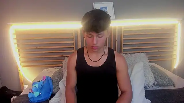 clark ken01 online show from March 16, 2026, 9:08 pm