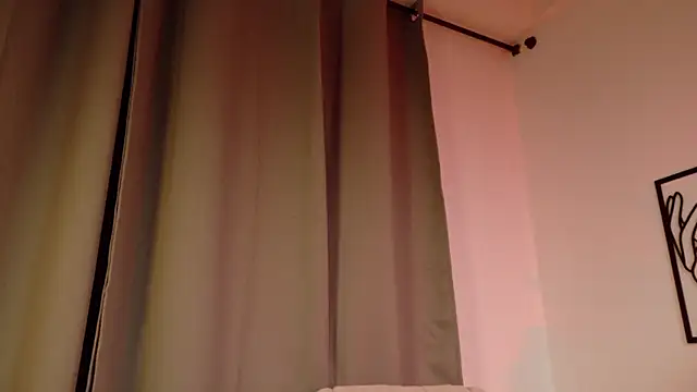 Mia Benett  online show from March 20, 2026, 2:22 pm