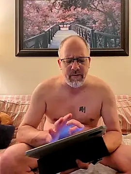 Snapshot of WorthingtonM3 chatting on May 27, 2026, 12:29 am WorthingtonM3 online show from May 27, 2026, 12:29 am