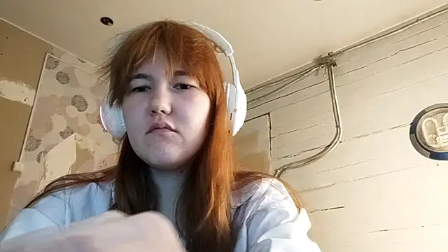 DinaFirebird online show from March 12, 2026, 5:13 am