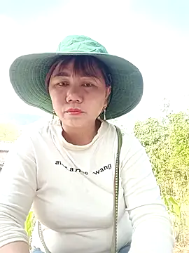 Snapshot of lyly_sexx chatting on April 11, 2026, 12:59 am lyly sexx online show from April 11, 2026, 12:59 am