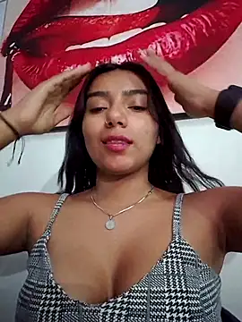 Snapshot of NoelleVireaux chatting on April 4, 2026, 4:33 am NoelleVireaux online show from April 4, 2026, 4:33 am