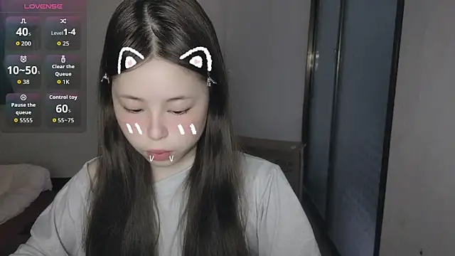 F-Yihao online show from April 3, 2026, 10:13 am