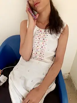 Janvi chauhan online show from March 3, 2026, 4:40 am