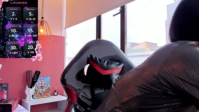 Valkiria wine online show from April 11, 2026, 1:04 pm