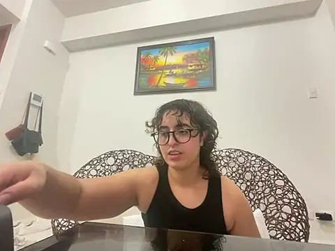 yassiestar online show from February 25, 2026, 6:50 pm