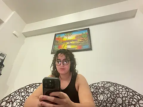 yassiestar online show from March 1, 2026, 8:33 pm