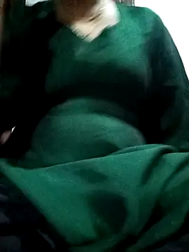 aisha 67 online show from March 23, 2026, 1:48 pm