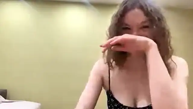 AliveCute online show from February 28, 2026, 5:25 pm