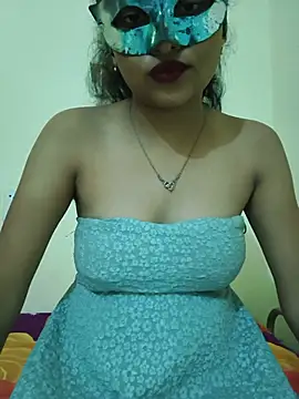 Snapshot of Sweet_Cpl_ chatting on July 19, 2026, 7:23 am Sweet Cpl online show from July 19, 2026, 7:23 am