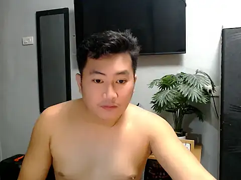 Bigdaddybear888 online show from July 15, 2026, 6:13 pm