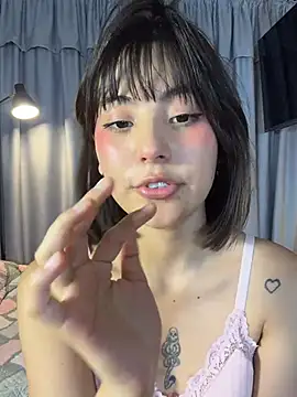 AitanaJhons  online show from June 3, 2026, 2:33 pm