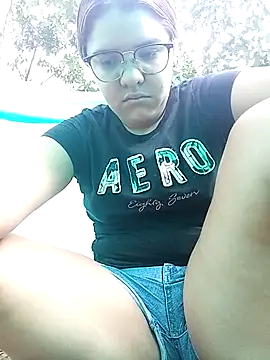 single kitten online show from March 4, 2026, 12:11 pm