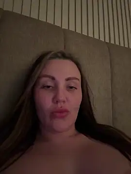 Snapshot of BustyNova chatting on February 25, 2026, 9:24 pm BustyNova online show from February 25, 2026, 9:24 pm