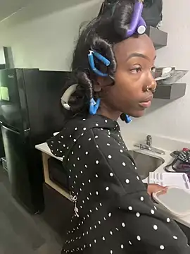 Loopsies online show from April 16, 2026, 4:30 pm