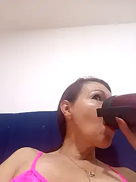 celeste kiss  online show from April 23, 2026, 3:30 am