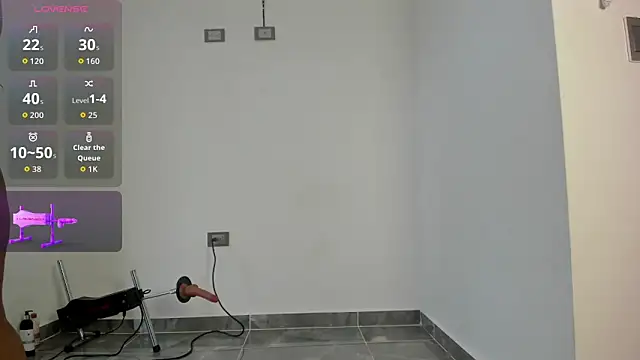 yerliss petitee online show from March 18, 2026, 12:52 pm