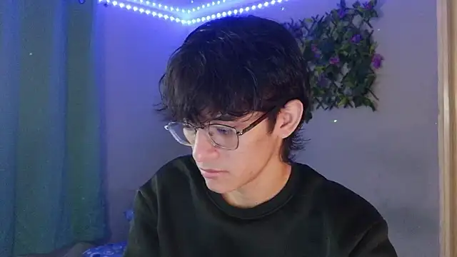 noah millerx online show from March 19, 2026, 3:32 am