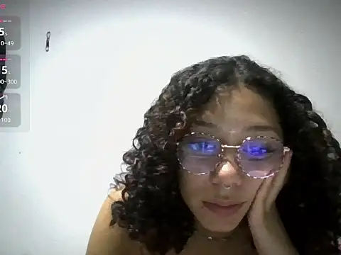 Snapshot of _im_sofia chatting on March 12, 2026, 1:01 am im sofia online show from March 12, 2026, 1:01 am