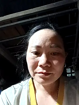 Lindxx-hot online show from April 1, 2026, 11:22 am