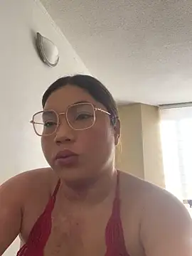 WHITEWOMEN 2 online show from March 9, 2026, 1:48 pm