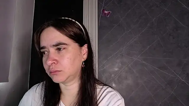  VALERIAGOMEZ online show from July 6, 2026, 12:24 pm