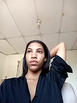 ginevere 20 online show from April 15, 2026, 8:09 pm