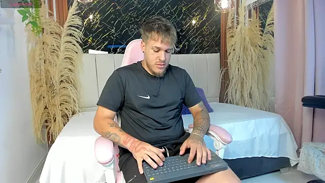 keane lee  online show from March 21, 2026, 12:10 pm