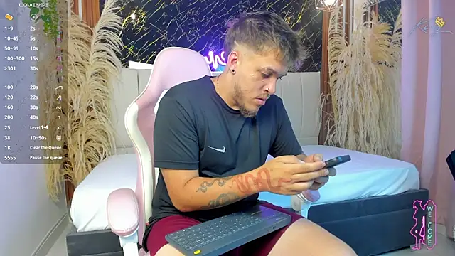 keane lee  online show from April 9, 2026, 12:21 pm