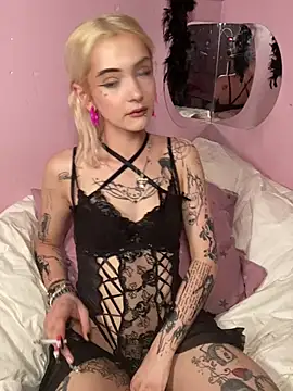 baby starzx online show from April 14, 2026, 9:54 pm