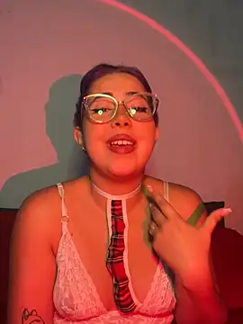 lorettaivonne online show from March 2, 2026, 1:40 pm