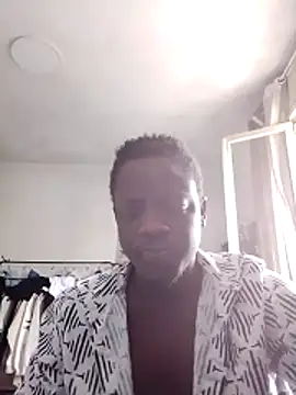 Il mercenario96 online show from June 13, 2026, 6:33 am