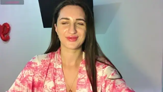 EveLuxe01 online show from March 21, 2026, 4:21 pm