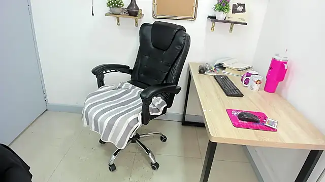 Stefy cg online show from March 19, 2026, 6:45 pm