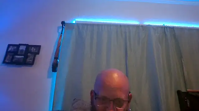 Sissycuck256 online show from June 7, 2026, 10:08 am