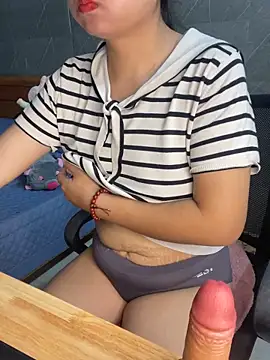 Lisa Sweet86 online show from April 11, 2026, 11:53 pm