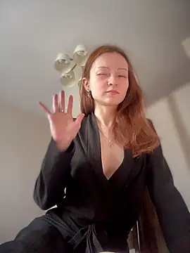 Snapshot of SadieSink_ chatting on March 3, 2026, 12:55 pm SadieSink online show from March 3, 2026, 12:55 pm