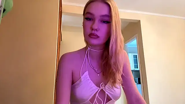 RimyPlaza online show from March 3, 2026, 12:06 am