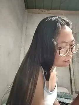 angelpinay44 online show from July 9, 2026, 3:38 pm