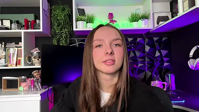 Snapshot of ClydeStiliner chatting on March 3, 2026, 9:15 am ClydeStiliner online show from March 3, 2026, 9:15 am