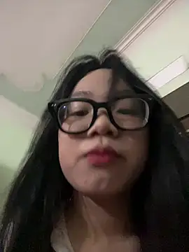 Leeeeiu online show from May 27, 2026, 3:20 pm