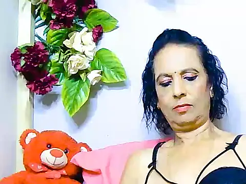 Hot queen58 online show from June 1, 2026, 6:20 pm