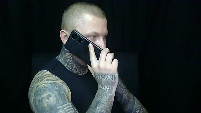 devilWithTats online show from May 14, 2026, 11:17 am