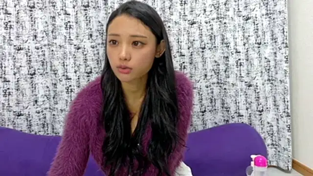 Rielu xoxo online show from April 5, 2026, 11:40 am