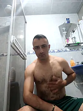 RaphandLey online show from March 3, 2026, 2:39 am