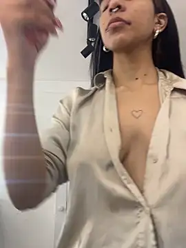 VioletaHills  online show from March 22, 2026, 12:30 pm