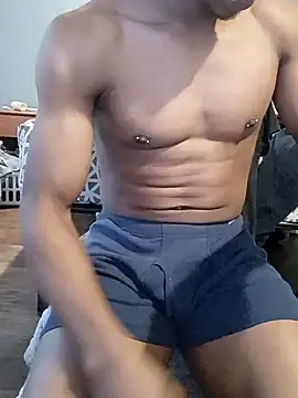 p13guy42 online show from May 13, 2026, 12:30 am