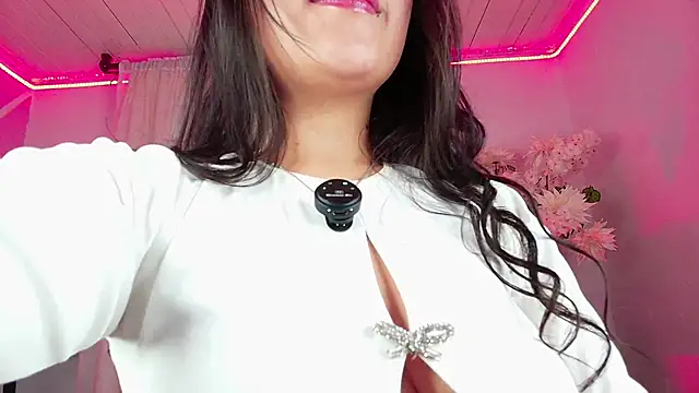 Andrejoness online show from April 18, 2026, 5:44 am