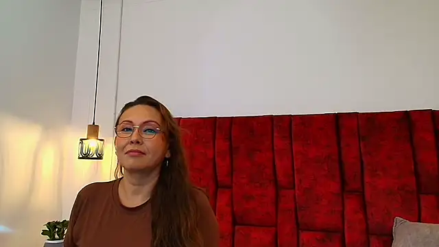  Monaliza  online show from May 16, 2026, 12:15 pm